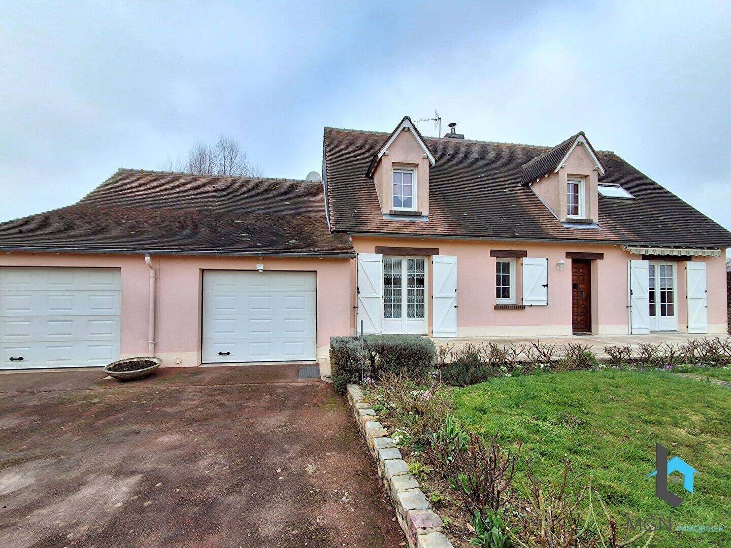 Maison 6 pièces 153 m² · à Illiers-Combray · 153 m² · 283 500 €