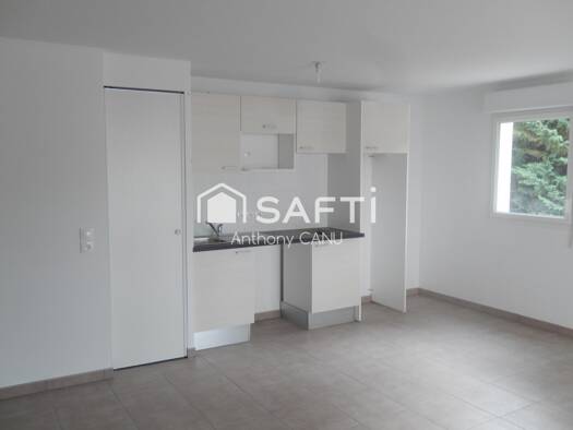 Appartement à vendre 193 500 € 2 pièces 1 chambre 50 m² RDC La Lesque Eysines 33320