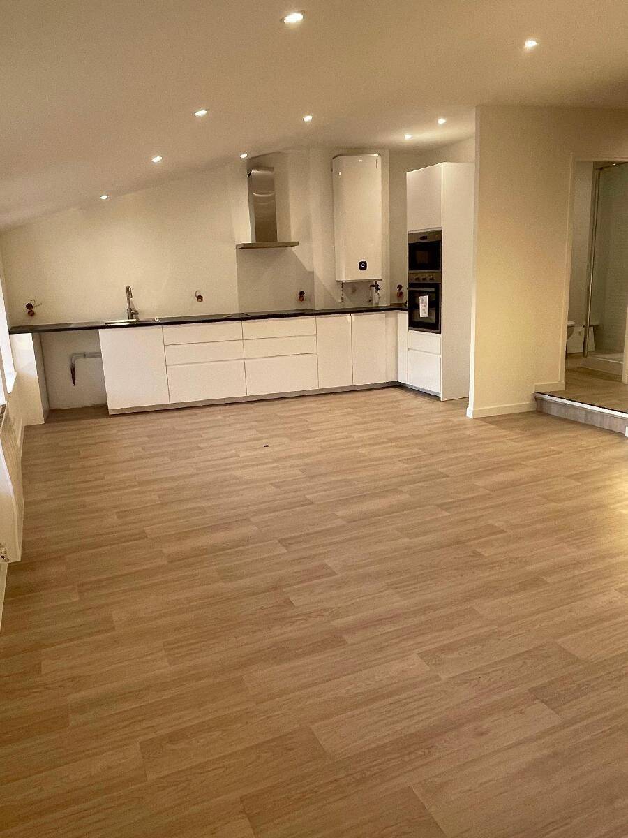 Appartement 3 pièces 94 m² · à Mâcon · 93,6 m² · 799 €/mois