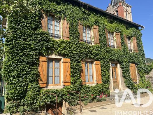 Maison à vendre 285 000 € 8 pièces 7 chambres 227 m² 2 383 m² de terrain Pouilly-en-Auxois 21320