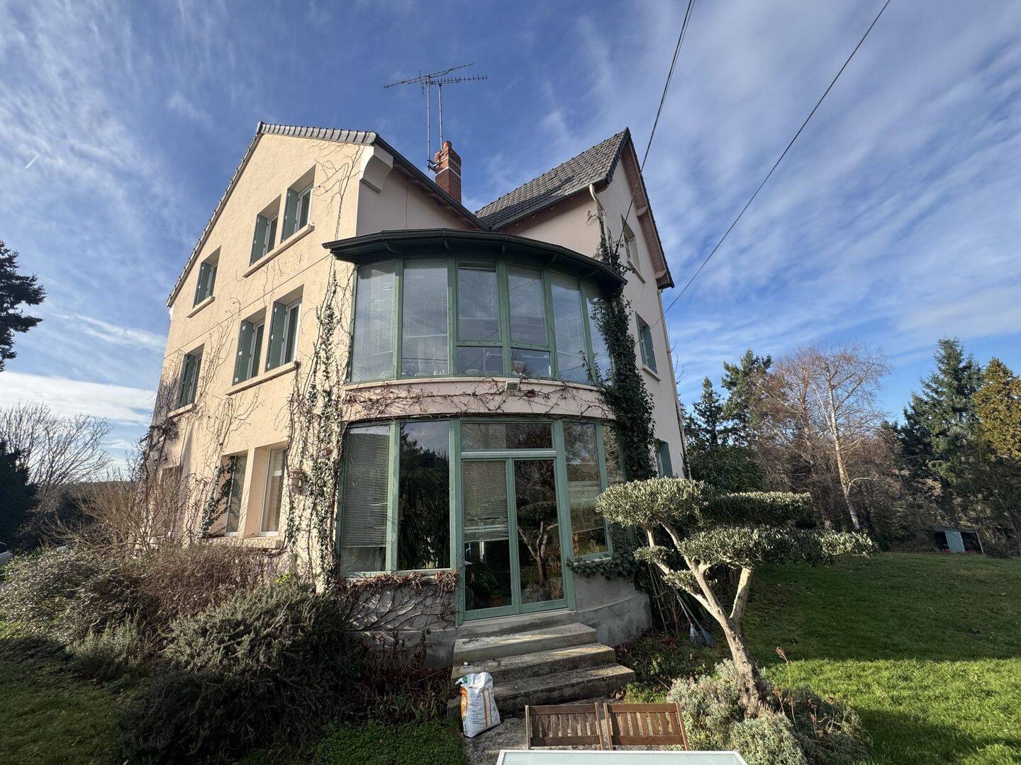 Maison 7 pièces 211 m² · à Néris-les-Bains · 211 m² · 395 000 €