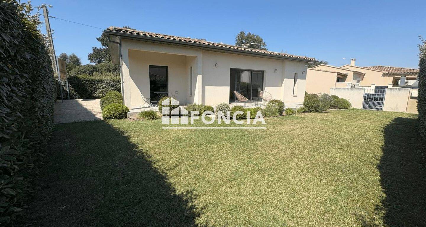 Maison 4 pièces 103 m² · à Morières-lès-Avignon · 102,6 m² · 1 500 €