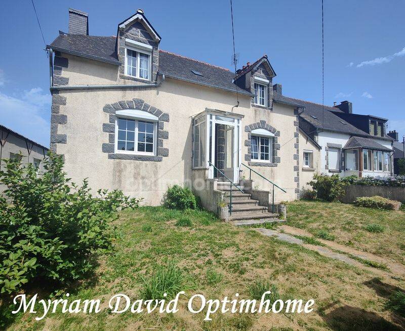 Maison 5 pièces 107 m² · à Rostrenen · 107 m² · 51 000 €