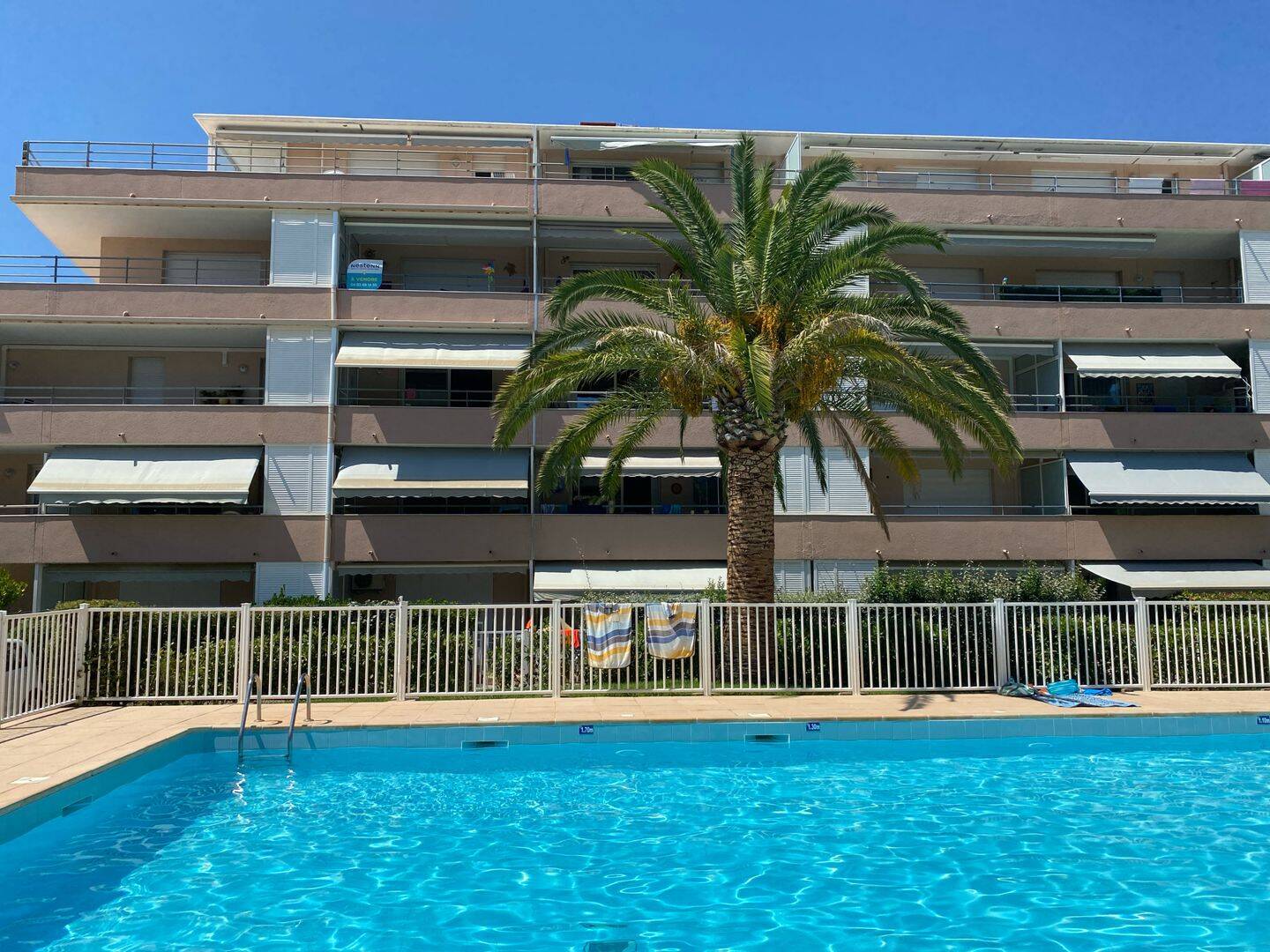 Appartement 1 pièce 28 m² · à Le Lavandou · 28 m² · 195 000 €