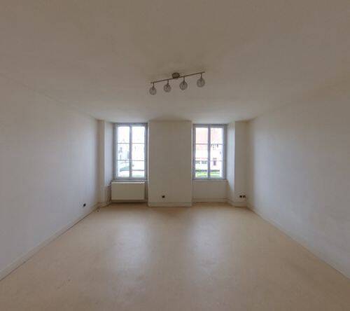 Appartement 2 pièces 63 m² · à Charenton-du-Cher · 63 m² · 560 €