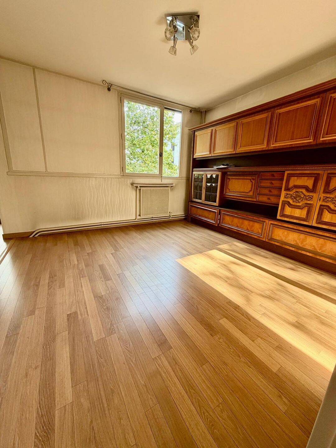 Appartement 6 pièces 120 m² · à Grenoble · 120 m² · 92 000 €