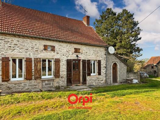 Maison à vendre 74 000 € 3 pièces 2 chambres 118,8 m² 1 080 m² de terrain Louroux-de-Bouble 03330