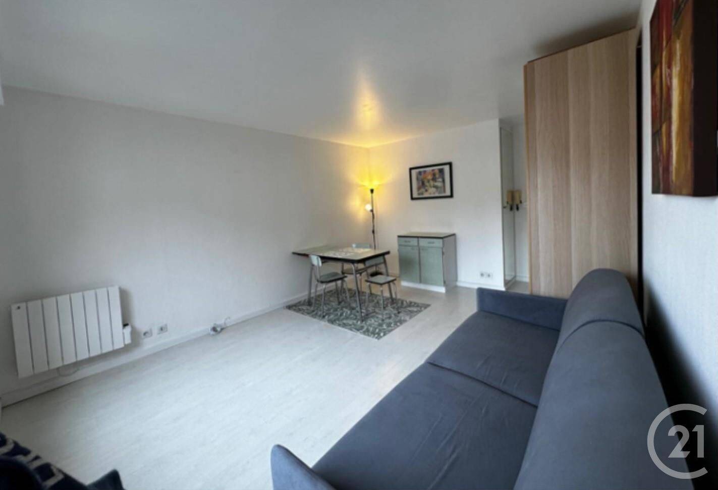 Appartement 1 pièce 27 m² · à Le Chesnay-Rocquencourt · 26,5 m² · 910 €