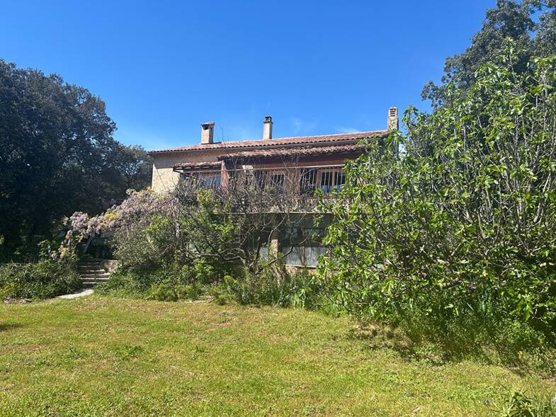 Maison à vendre 299 000 € 2 pièces 1 chambre 137 m² 1 911 m² de terrain Gareoult 83136