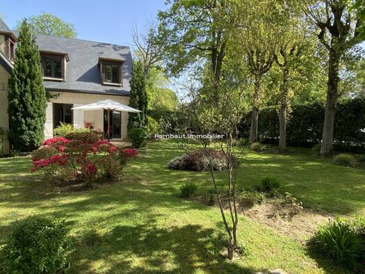 Maison à vendre 1 490 000 € 9 pièces 6 chambres 200 m² 1 046 m² de terrain Plateau Thery-Centre Ancien Vaucresson 92420