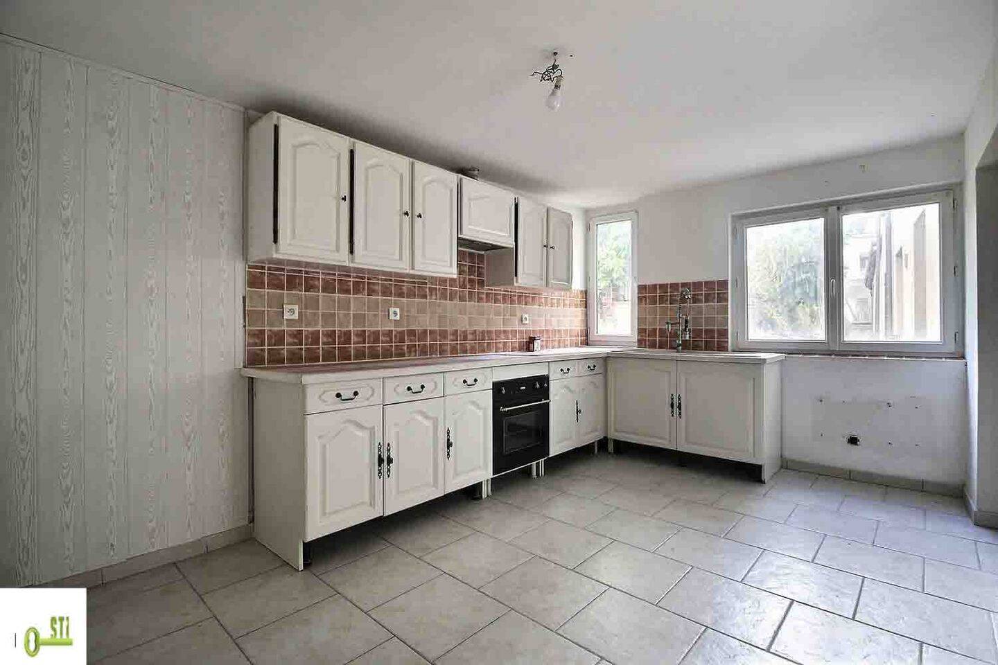 Maison 6 pièces 139 m² · à Châtillon-Coligny · 139,2 m² · 48 000 €