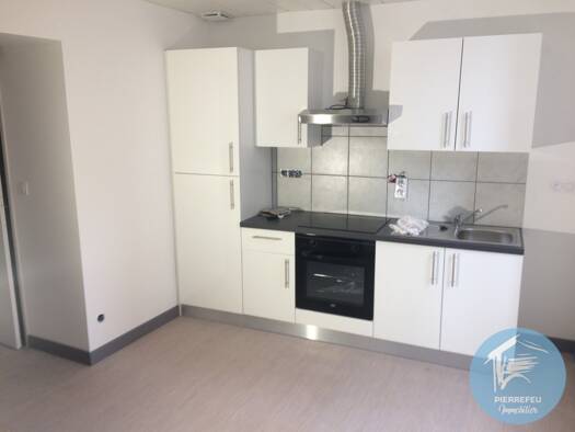 Studio à louer 295 € 1 pièce 24,7 m² RDC/3 Thizy-les-Bourgs 69240