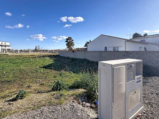 Terrain constructible viabilisé à vendre 279 000 € 398 m² de terrain Périphérie Ouest et Sud Mauguio 34130