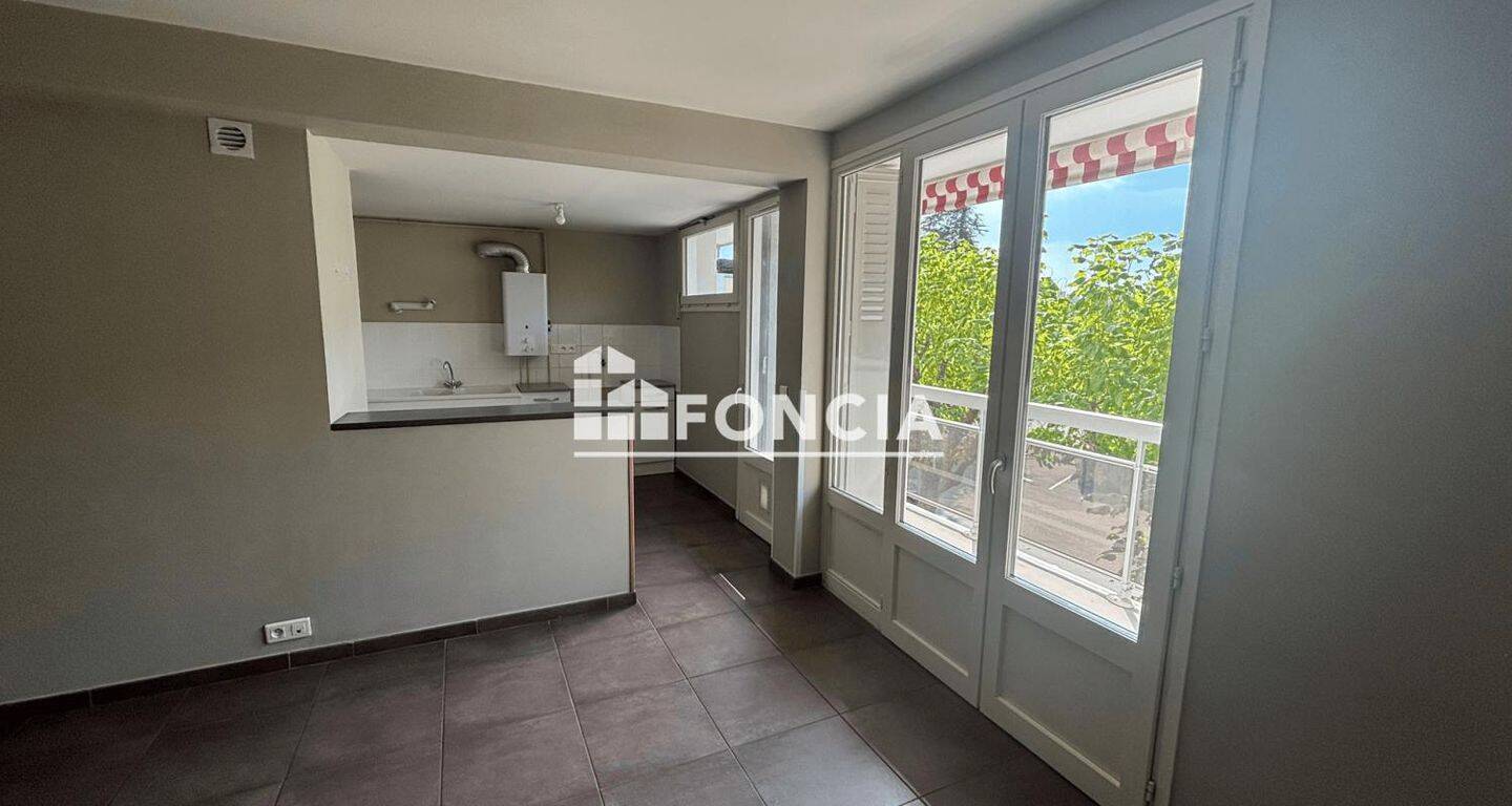 Appartement 3 pièces 54 m² · à Sainte-Foy-lès-Lyon · 54,3 m² · 920 €/mois