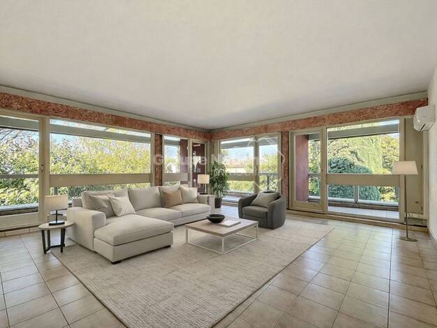 Appartement à vendre 249 000 € 5 pièces 3 chambres 112 m² Étage 2/3 Argensol Orange 84100