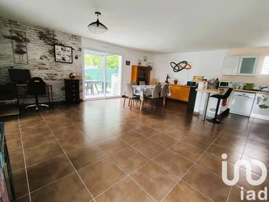 Maison de plain-pied à vendre 384 500 € 5 pièces 3 chambres 125 m² 522 m² de terrain Saint-Aignan-Grandlieu 44860