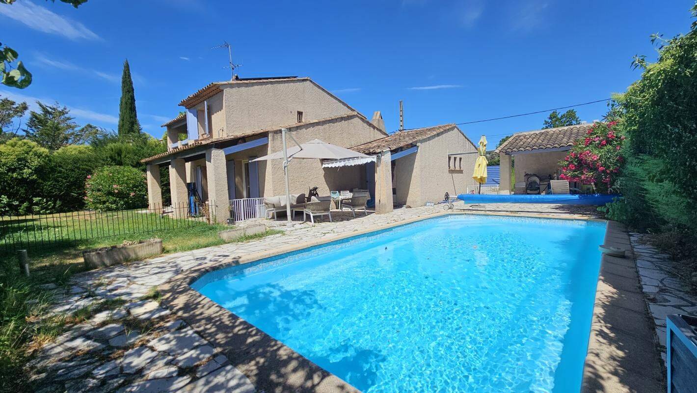 Maison 6 pièces 143 m² · à Draguignan · 143 m² · 2 045 €