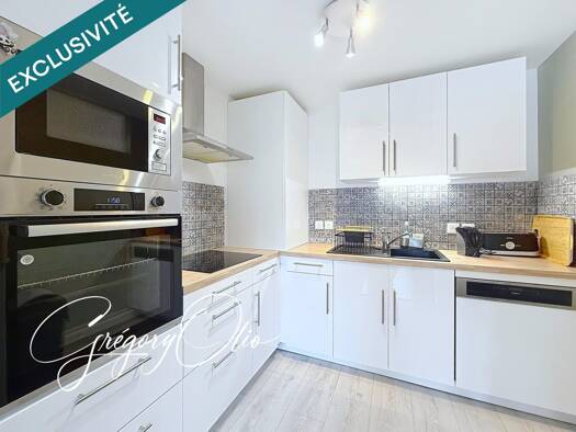 Appartement à vendre 148 000 € 2 pièces 1 chambre 43 m² Étage 1/2 ZAC-Centre Ville Dives-sur-Mer 14160