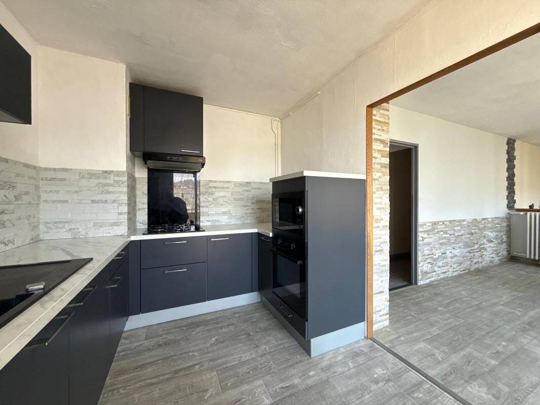 Appartement 3 pièces 76 m² · à Chenôve · 76 m² · 75 000 €