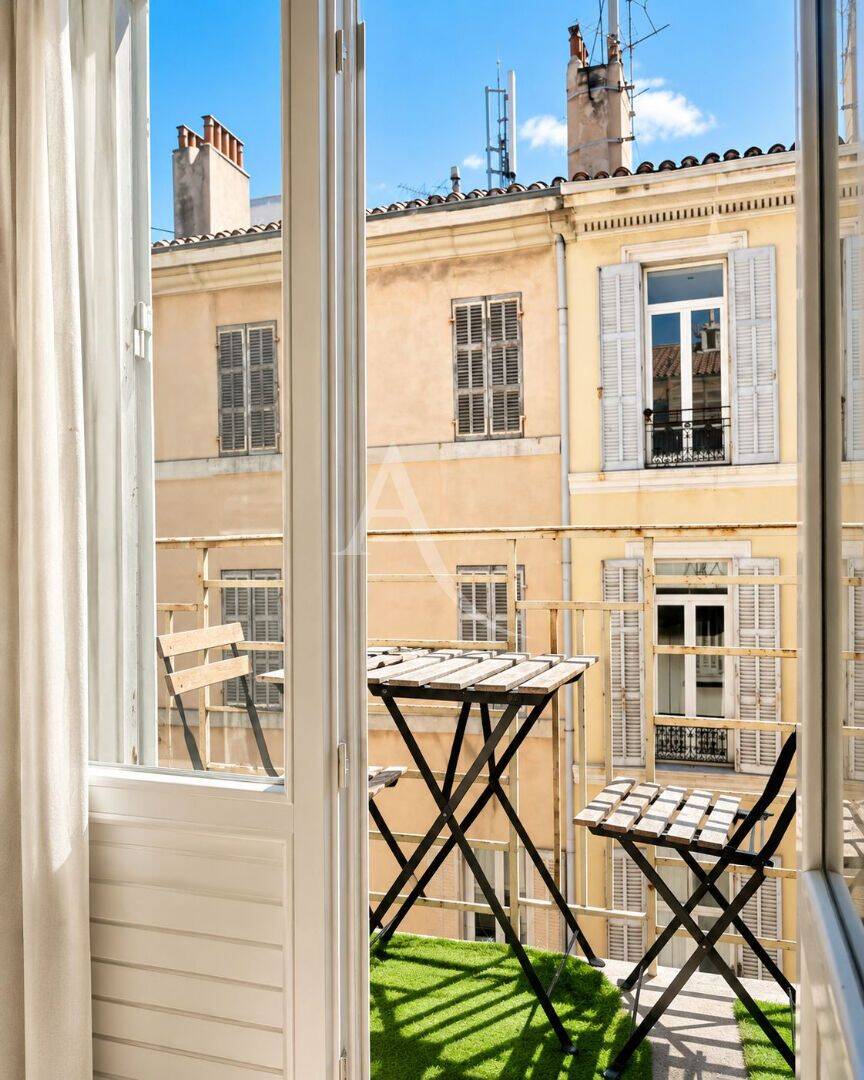Appartement 2 pièces 40 m² · à Marseille 6ème Arrondissement · 40 m² · 210 000 €