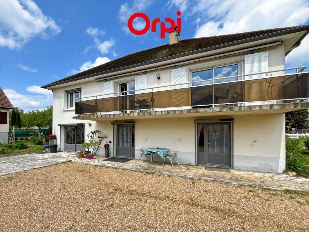 Maison 5 pièces 129 m² · à La Ferté-Bernard · 129 m² · 210 000 €