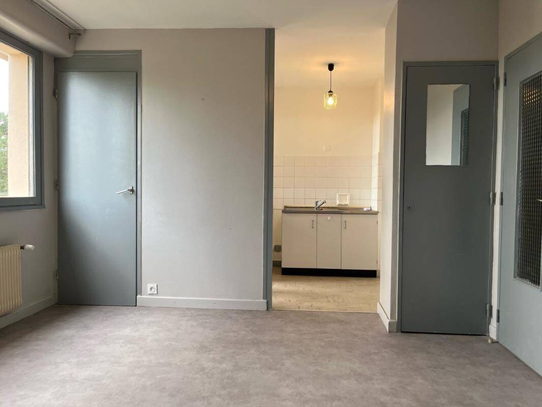 Appartement 1 pièce 26 m² · à Riorges · 26 m² · 370 €/mois
