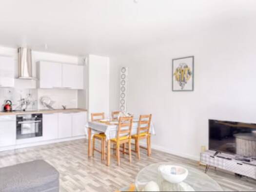 Appartement à louer 1 400 € 3 pièces 2 chambres 58 m² Étage 6/6 Coeuilly-Village Parisien-Jules Vallès Champigny-sur-Marne 94500