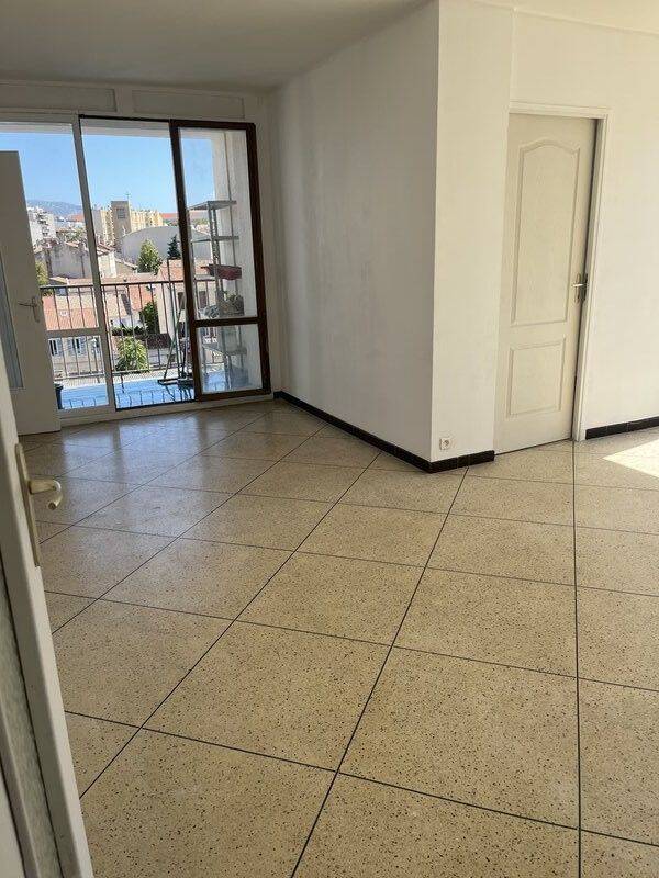 Appartement 4 pièces 82 m² · à Marseille 3ème Arrondissement · 82 m² · 1 050 €/mois