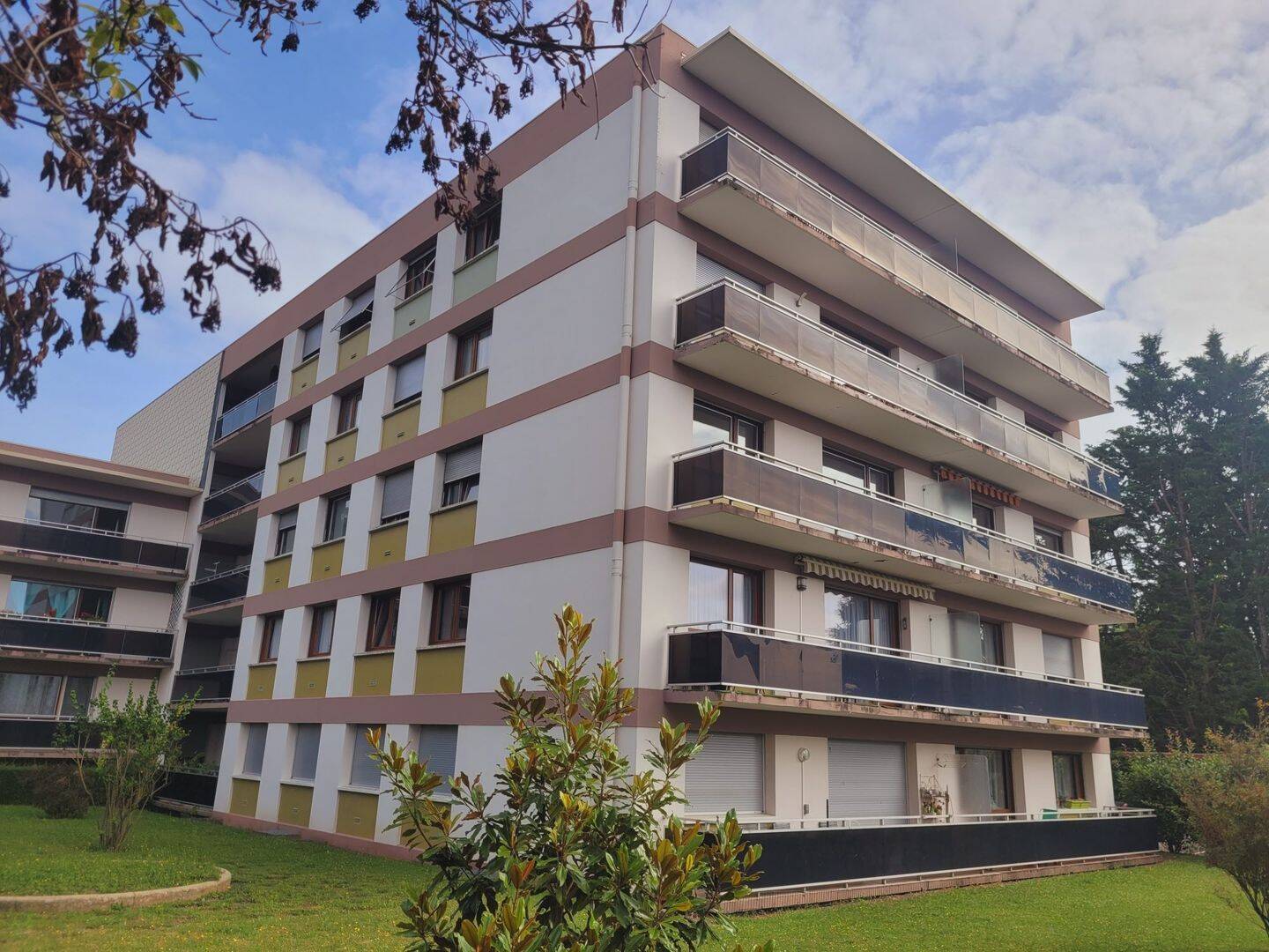 Appartement 4 pièces 84 m² · à Louviers · 83,8 m² · 987 €/mois