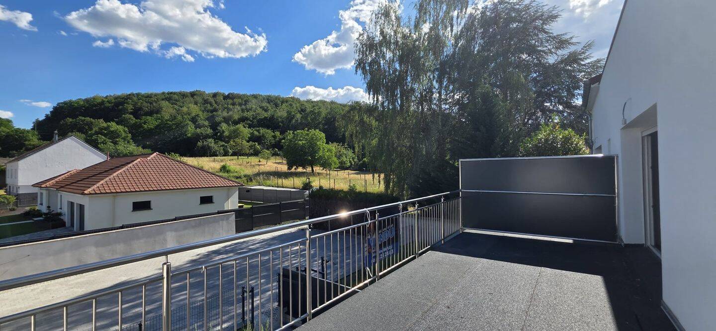 Appartement 3 pièces 80 m² · à Cocheren · 79,9 m² · 184 000 €