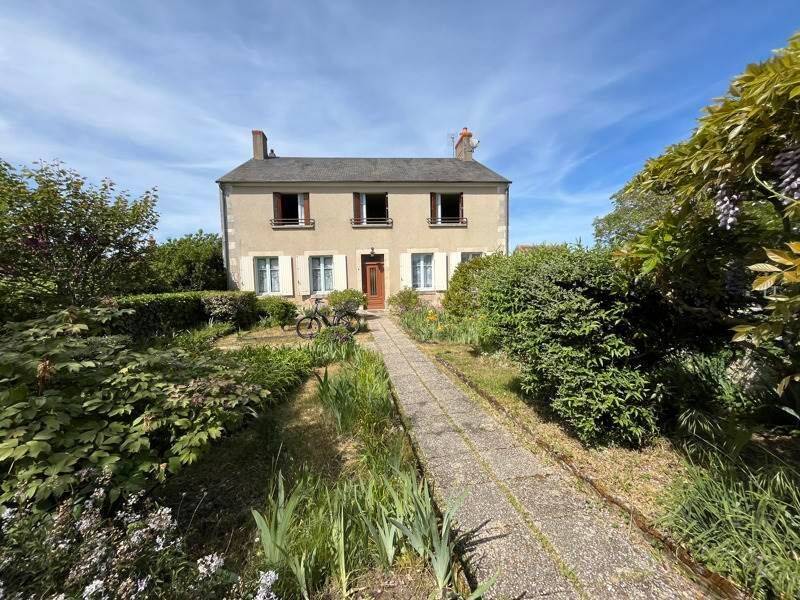 Maison 5 pièces 137 m² · à Nozières · 137 m² · 103 740 €