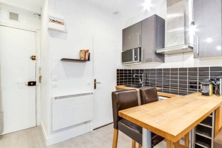 Appartement 1 pièce 19 m² · à Paris 18ème Arrondissement · 19 m² · 800 €