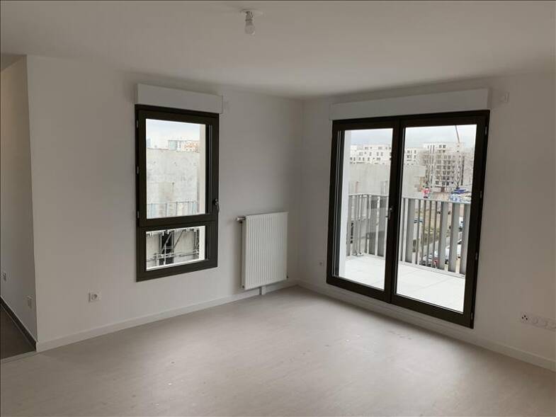 Duplex à louer 2 078 € 5 pièces 4 chambres 99 m² 5ème étage Plateau-Grèves-Europe-Gare du Stade-Fossés Jean Colombes 92700