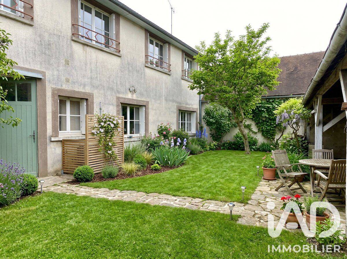 Maison 5 pièces 105 m² · à Courgenay · 105 m² · 90 000 €