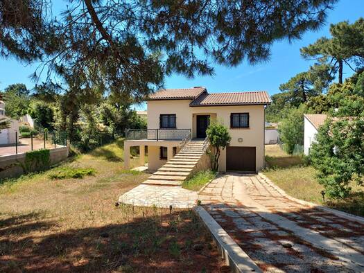 Maison à vendre 525 000 € 8 pièces 5 chambres 145 m² 1 139 m² de terrain Saint-Trojan-les-Bains 17370