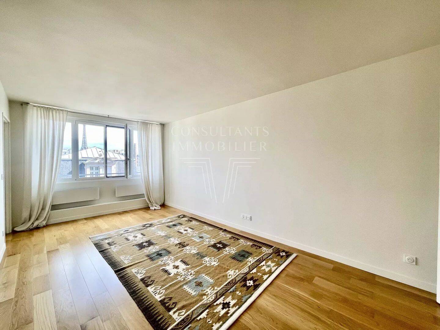 Appartement 3 pièces 75 m² · à Paris 16ème Arrondissement · 75 m² · 3 650 €/mois