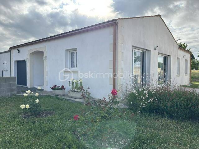 Maison 4 pièces 94 m² · à Semussac · 94 m² · 264 900 €