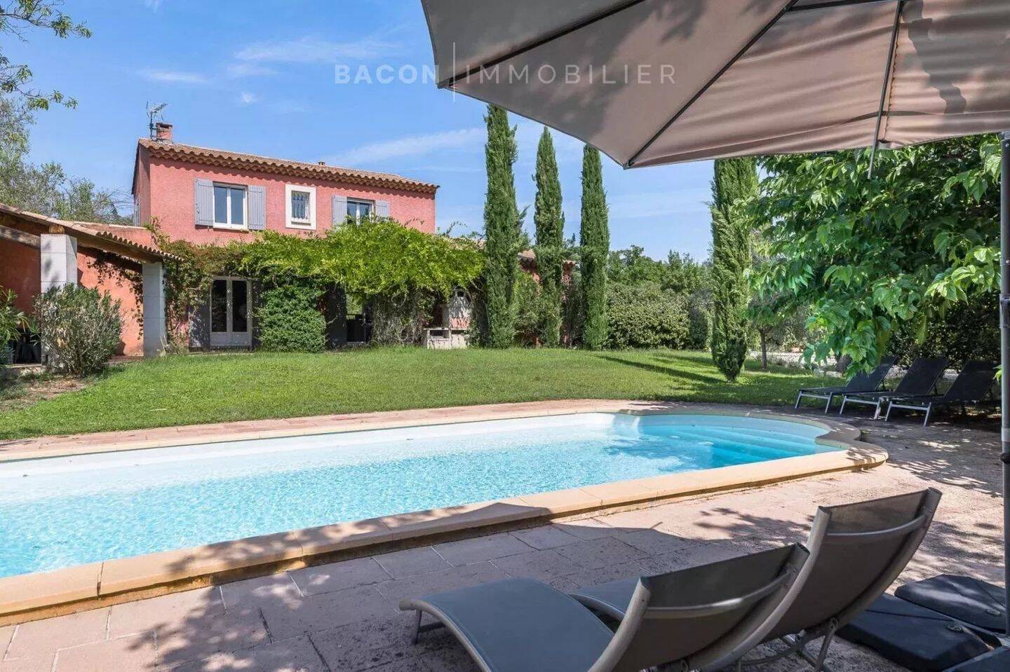 Maison 7 pièces 130 m² · à Roussillon · 130 m² · 690 000 €