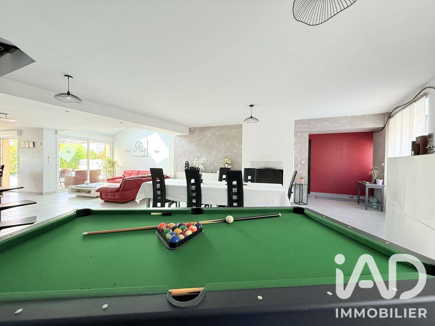 Maison 6 pièces 179 m² · à Le Vivier-sur-Mer · 179 m² · 350 000 €