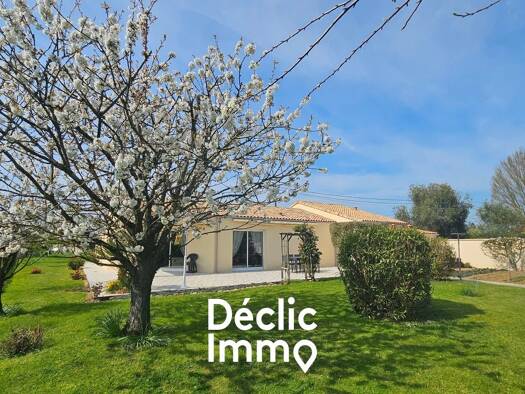 Maison de plain-pied à vendre 315 000 € 6 pièces 4 chambres 114 m² 1 121 m² de terrain Sud Ouest Aiffres 79230