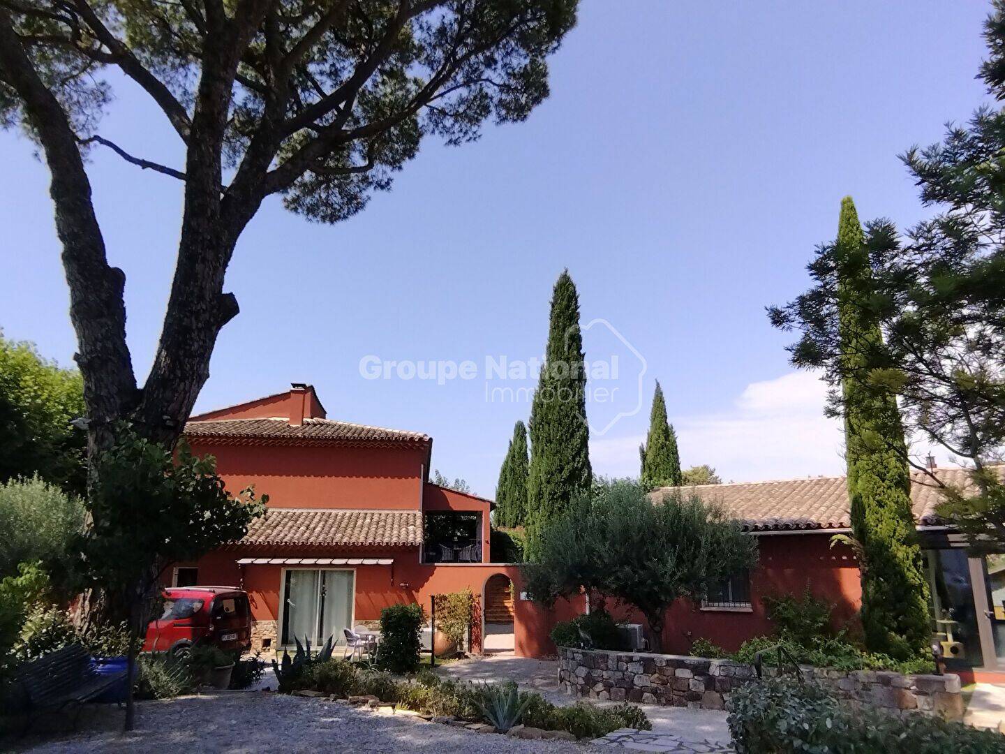 Maison 20 pièces 480 m² · à Le Luc · 480 m² · 1 470 000 €
