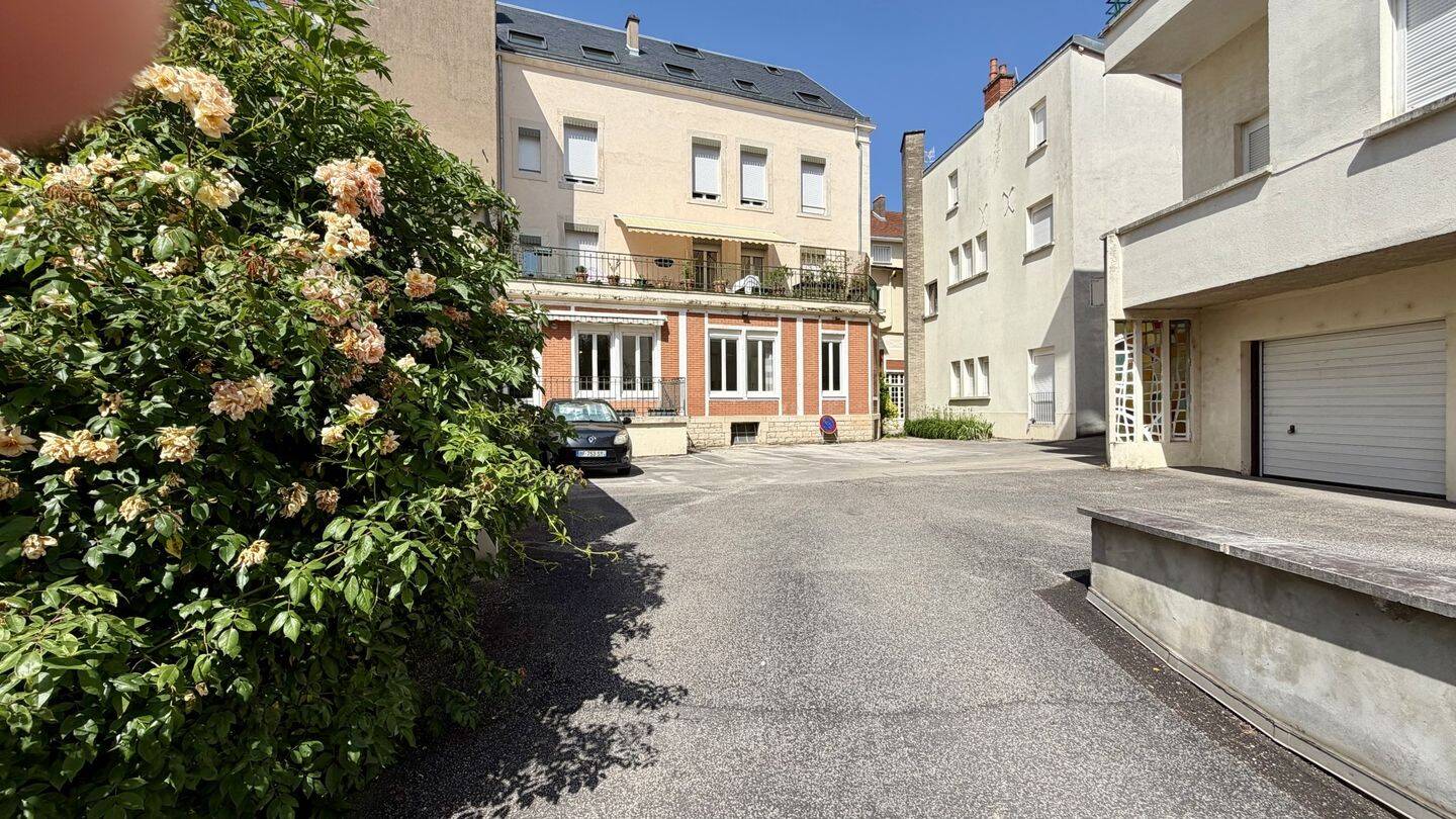 Appartement 5 pièces 140 m² · à Dijon · 140 m² · 345 000 €