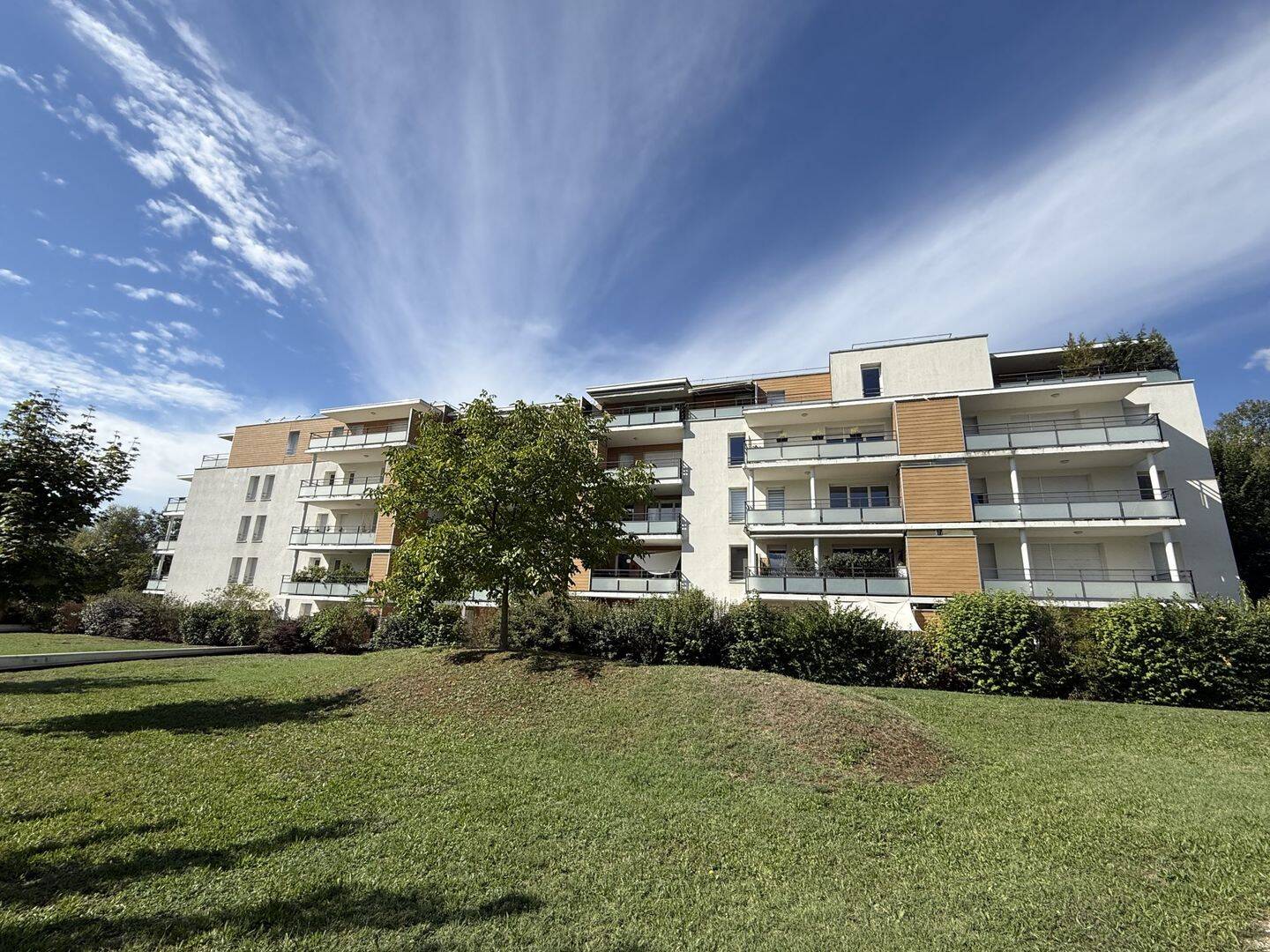 Appartement 3 pièces 62 m² · à Montbonnot-Saint-Martin · 61,7 m² · 295 000 €