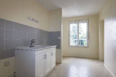 Appartement 5 pièces 94 m² · à Le Blanc · 94 m² · 546 €/mois