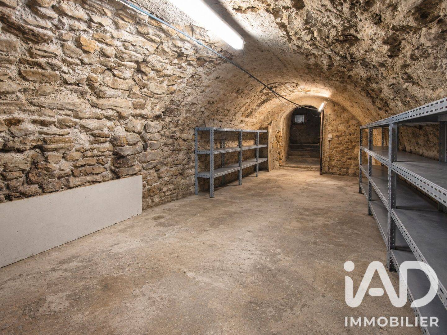 Maison 5 pièces 137 m² · à Saint-Denis · 137 m² · 299 999 €