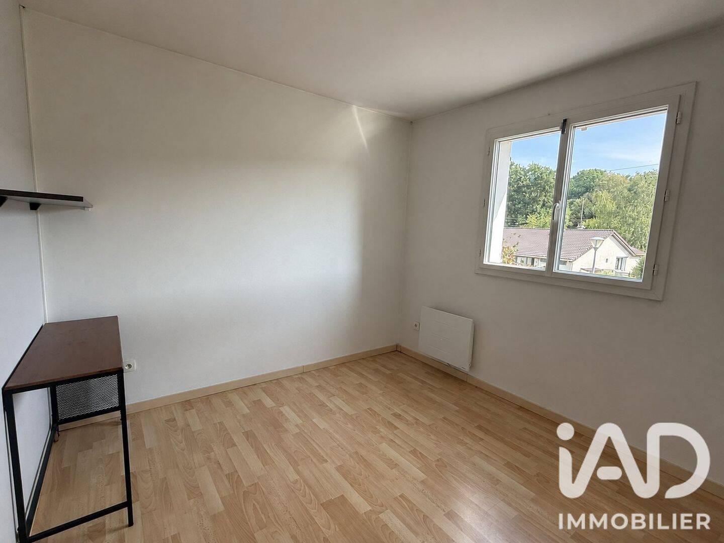 2 pièces 156 m² · à Soisy-sur-Seine · 156 m² · 500 €/mois