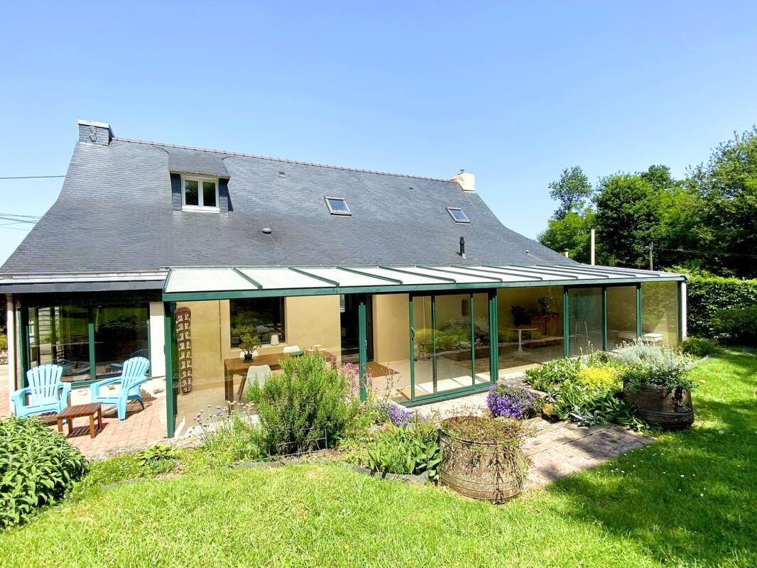 Maison 8 pièces 180 m² · à Saint-Jean-Brévelay · 180 m² · 490 000 €