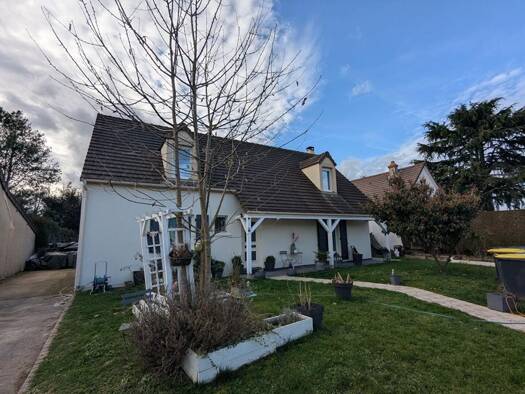 Maison à vendre 238 000 € 6 pièces 4 chambres 145 m² 843 m² de terrain Belhomert-Guéhouville 28240