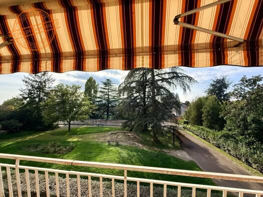 Appartement à vendre 290 000 € 4 pièces 2 chambres 78 m² Étage 2/4 Centre Champagne-au-Mont-d'Or 69410