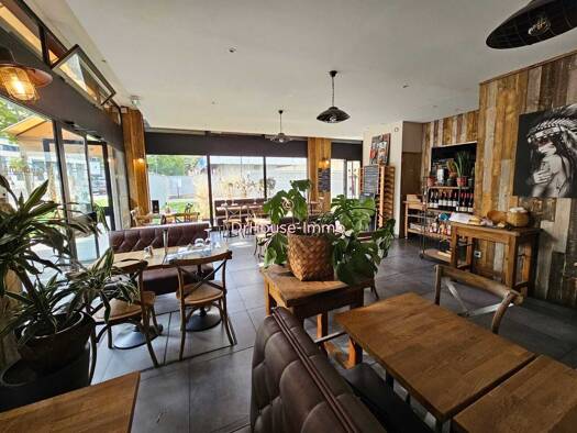 Bar / Café à vendre Fonds de commerce 359 000 € 157,6 m² d'espace de restauration Dunois-Bibliothèque-Jeanne-d'Arc Paris 13ème arrondissement 75013